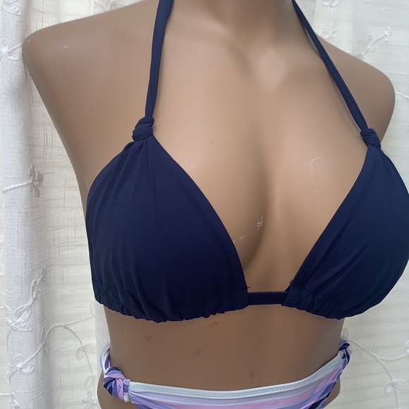 Victoria’s Secret Bikini Bathing suit - Picture 7 of 10